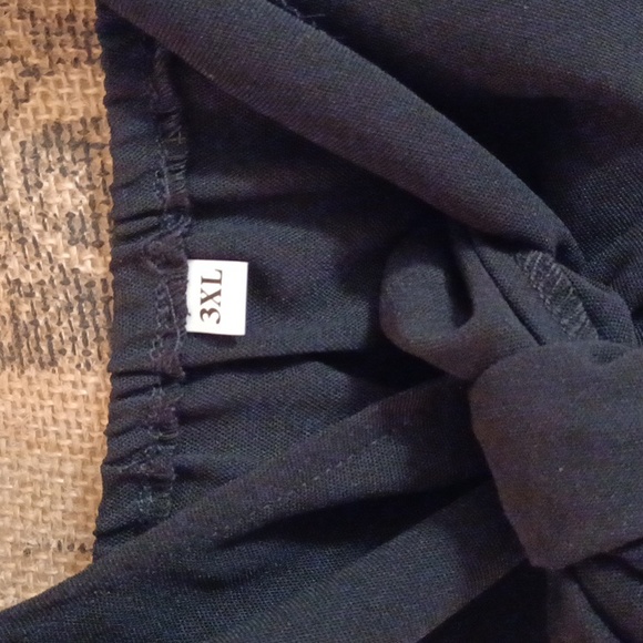 Black romper 3x ties in center of chest light weight simple runs small adj/strap - Picture 2 of 14